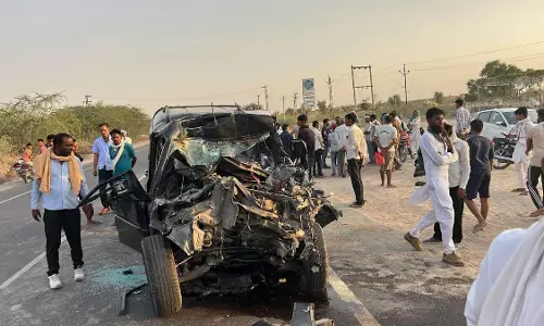 UP: कार दुर्घटना में चार महिलाओं समेत पांच की मौत, चार अन्य गंभीर