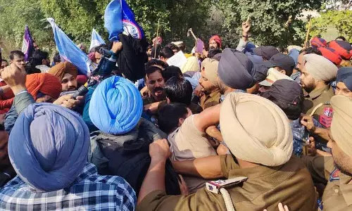 Sangrur में सहायक प्रोफेसरों और लाइब्रेरियनों की पुलिस से झड़प