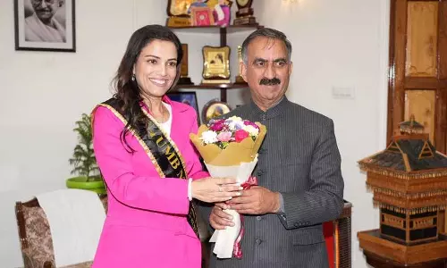 UMB मिसेज इंडिया प्रतियोगिता की प्रथम रनर-अप ने CM से मुलाकात की