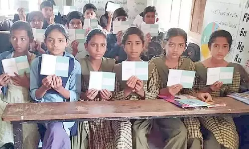 प्रधानमंत्री ने पुस्तकालयों को बढ़ावा देने के लिए शहर स्थित NGO की प्रशंसा की प्रधानमंत्री ने पुस्तकालयों को बढ़ावा देने के लिए शहर स्थित NGO की प्रशंसा की