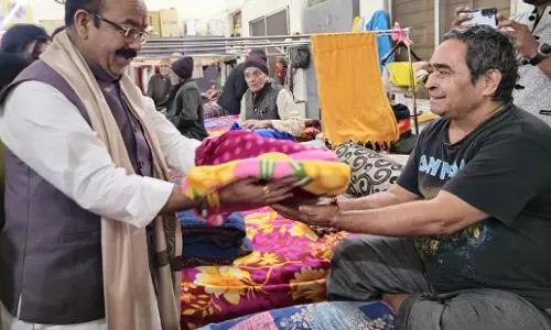 डिप्टी सीएम अरुण साव ने वृद्धाश्रम में मनाया जन्मदिन, सफाई कर्मियों के पखारे पैर