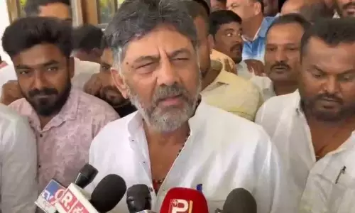 Karnataka : चन्नपटना के विकास का अपना वादा निभाएंगे डीसीएम Karnataka : चन्नपटना के विकास का अपना वादा निभाएंगे डीसीएम