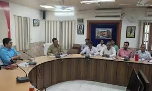 Bundi: जिला कलेक्टर - पानी, बिजली, मौसमी बीमारियों संबंधी साप्ताहिक समीक्षा बैठक Bundi: जिला कलेक्टर - पानी, बिजली, मौसमी बीमारियों संबंधी साप्ताहिक समीक्षा बैठक