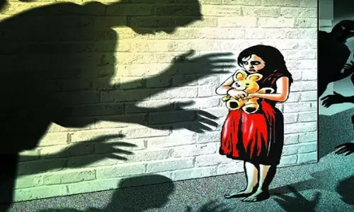 Kerala: केरल में तेजी से बढ़ रहे बाल शोषण के मामले, प्रदेश बाल अधिकार पैनल की रिपोर्ट में खुलासा