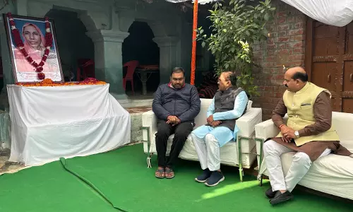 Ajmer: देवनानी ने माता जयंती देवी के निधन पर संवेदना व्यक्त की Ajmer: देवनानी ने माता जयंती देवी के निधन पर संवेदना व्यक्त की