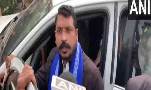 UP में गोलियों से हो रहा न्याय, ये गुंडागर्दी बर्दाश्त नहीं: संभल हिंसा पर चंद्रशेखर आज़ाद UP में गोलियों से हो रहा न्याय, ये गुंडागर्दी बर्दाश्त नहीं: संभल हिंसा पर चंद्रशेखर आज़ाद