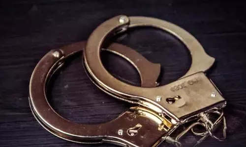 Woman ने फर्जी इंस्टाग्राम अकाउंट बनाकर पीड़ित को धमकाया, गिरफ्तार