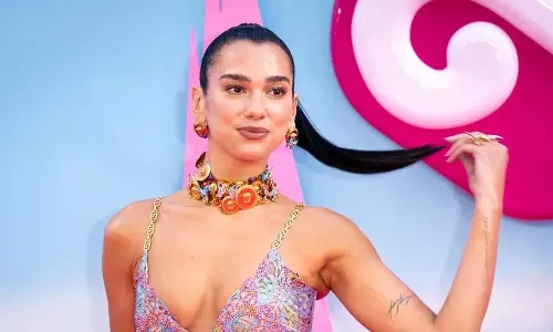 Dua Lipa ने अपने मलेशिया कॉन्सर्ट से शानदार तस्वीरें और वीडियो शेयर किए, देखें पोस्ट