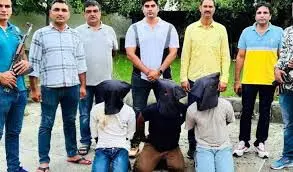 करीब 300 से अधिक घरों में सेंधमारी के मामलों वाले  तीन सदस्य arrested