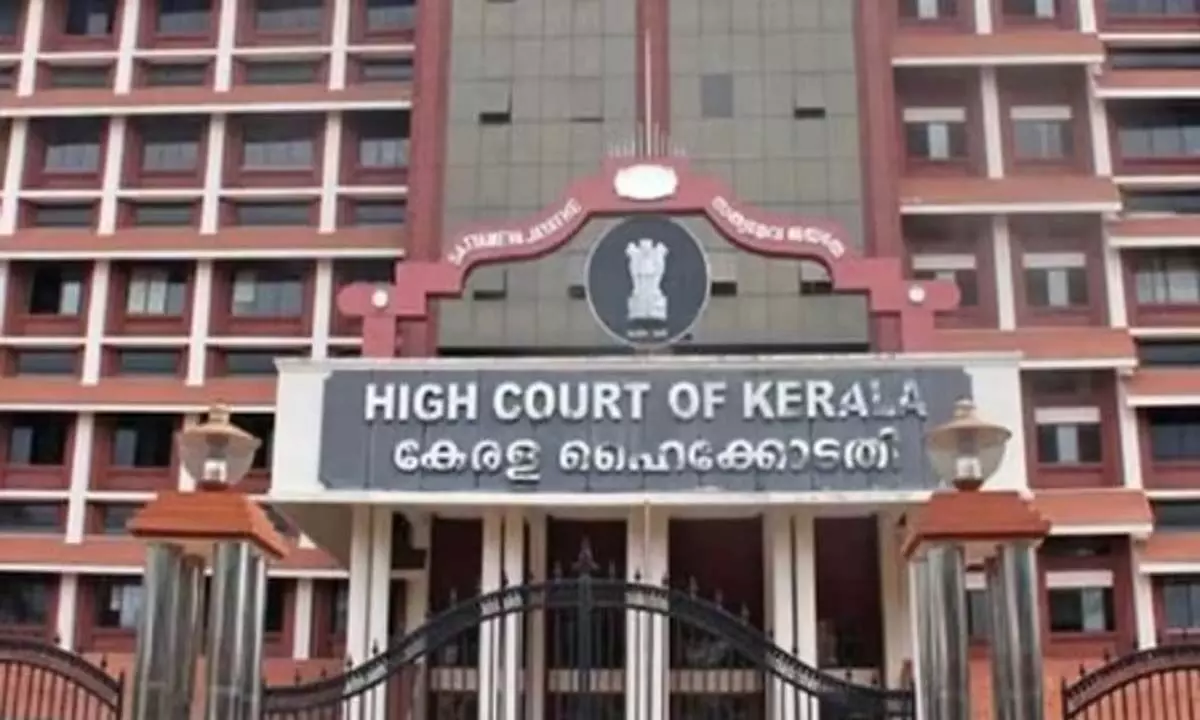 Kerala: केरल उच्च न्यायालय ने सरकारी कर्मचारियों की पदोन्नति में देरी के खिलाफ चेतावनी दी