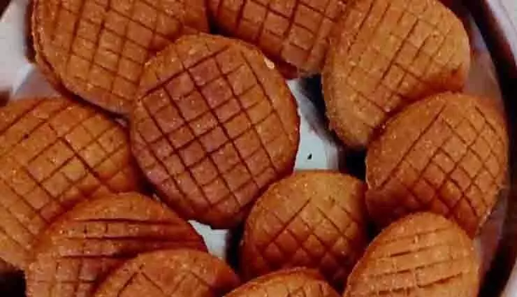 Coconut Biscuits:  घर का बना स्वादिष्ट व्यंजन