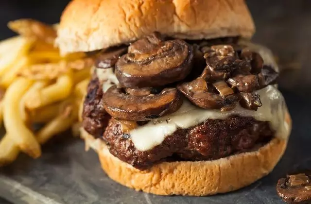 Mushroom Burger, बच्चों के दिन को बनाएं स्पेशल