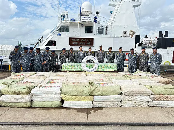 भारतीय तटरक्षक बल ने Andaman Sea में रिकॉर्ड 6,016 किलोग्राम मेथम्फेटामाइन जब्त किया