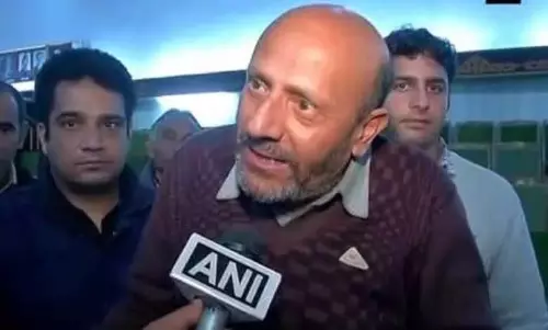जेल में बंद सांसद इंजीनियर राशिद ने संसद में उपस्थित होने के लिए अंतरिम जमानत मांगी