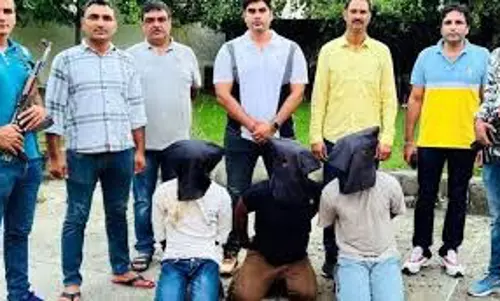 करीब 300 से अधिक घरों में सेंधमारी के मामलों वाले  तीन सदस्य arrested