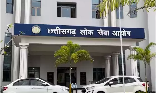CGPSC गड़बड़ी, पूर्व IAS और IPS अफसर को पूछताछ के लिए बुला सकती है CBI