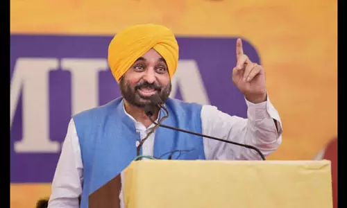 Bypoll wins: AAP की शुकराना यात्रा आज Bypoll wins: AAP की शुकराना यात्रा आज
