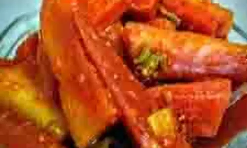 Gajar Ka Achar:  सर्दियों में बनाएं गाजर का अचार और रोटी