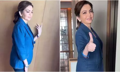 Nita Ambani आईपीएल नीलामी के दूसरे दिन बॉस एनर्जी लेकर आईं Nita Ambani आईपीएल नीलामी के दूसरे दिन बॉस एनर्जी लेकर आईं