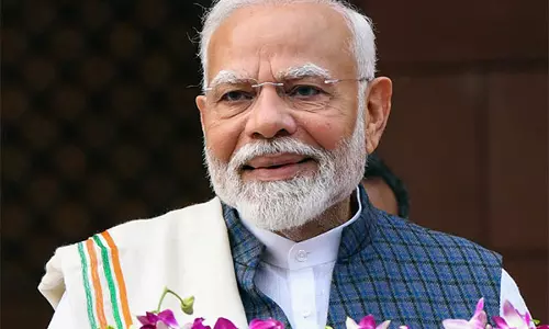 PM Modi, Amit Shah और कई नेताओं ने संविधान दिवस पर शुभकामनाएं दीं