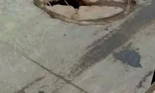 Haryana : हमारे पाठक क्या कहते हैं फरीदाबाद में क्षतिग्रस्त मैनहोल की मरम्मत Haryana : हमारे पाठक क्या कहते हैं फरीदाबाद में क्षतिग्रस्त मैनहोल की मरम्मत