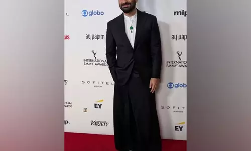 Vir Das ने इंटरनेशनल एमी अवार्ड्स 2024 में होस्ट के तौर पर अपनी चमक बिखेरी