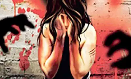 MP News: जंगल में घूमने गई नाबालिग लड़की से दुष्कर्म, दो आरोपी गिरफ्तार MP News: जंगल में घूमने गई नाबालिग लड़की से दुष्कर्म, दो आरोपी गिरफ्तार