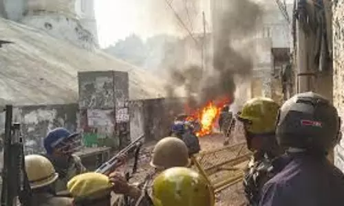 Uttar Pradesh: हिंसा के बीच कितने सुधरे संभल के हालात