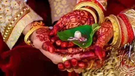 Utpanna Ekadashi के दिन आज इन उपायों से शीघ्र विवाह के बनेंगे योग Utpanna Ekadashi के दिन आज इन उपायों से शीघ्र विवाह के बनेंगे योग