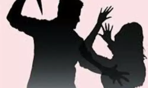 Muzaffarnagar: शादी समारोह के दौरान दुल्हन पर चाकू से हमला