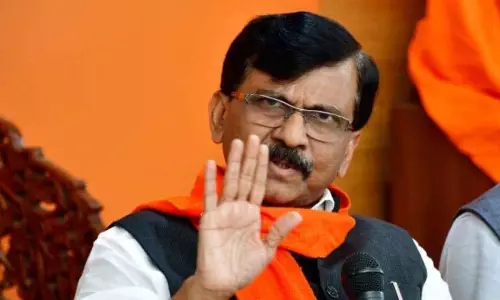 अब तक वह एक संविधानेतर सीएम, संजय राउत का एकनाथ शिंदे के CM पर हमला अब तक वह एक संविधानेतर सीएम, संजय राउत का एकनाथ शिंदे के CM पर हमला