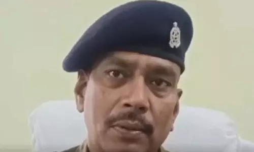 ट्यूशन टीचर जाएगा जेल, छात्रा के साथ की बर्बरता, भड़के परिजन ट्यूशन टीचर जाएगा जेल, छात्रा के साथ की बर्बरता, भड़के परिजन
