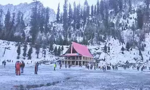 Himachal: बर्फीले पहाड़ी क्षेत्रों में जाने वाले पर्यटकों के लिए सलाह