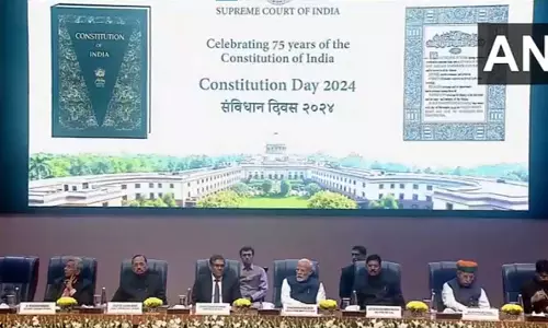 संविधान दिवस समारोह में शामिल हुए PM नरेंद्र मोदी