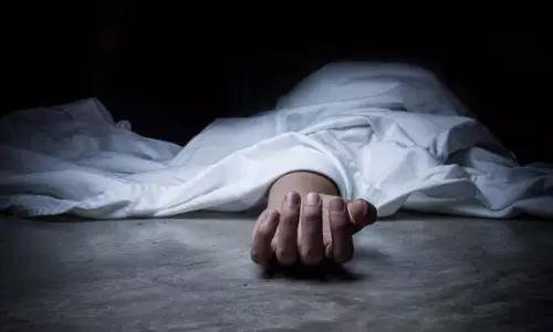 Latehar में झाड़ियों से बरामद युवक का शव , हत्या की आशंका Latehar में झाड़ियों से बरामद युवक का शव , हत्या की आशंका
