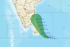 Cyclone Fengal: निम्न दबाव बढ़कर अवदाब में बदल गया