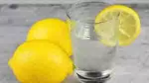 Warm Lime Water:  सोने से पहले गुनगुना नींबू पानी स्वास्थ्य के लिए है फायदेमंद