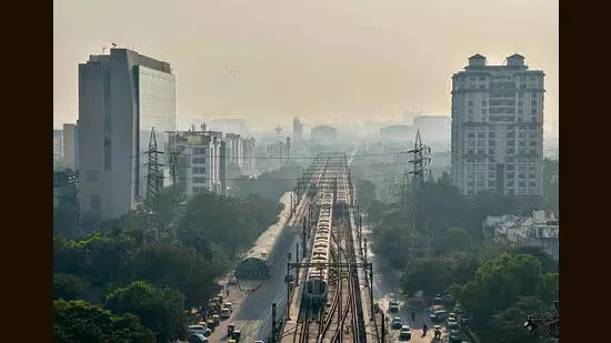 Wind  ने दिल्ली को बचाया: AQI ‘बहुत खराब’ के निचले स्तर पर