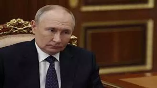 Russia ने हमें जासूसी के चक्रव्यूह के प्रति किया आगाह