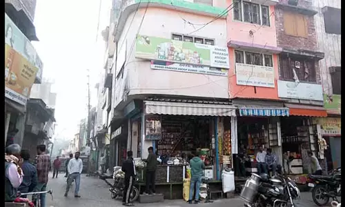 Sambhal violence: पोस्टमार्टम में पुलिस फायरिंग से मौत की बात खारिज