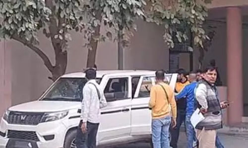 हिसार एसटीएफ ने लॉरेंस बिश्नोई के साथी संपत नेहरा को गिरफ्तार किया, हांसी कोर्ट ने एक दिन की पुलिस रिमांड पर भेजा हिसार एसटीएफ ने लॉरेंस बिश्नोई के साथी संपत नेहरा को गिरफ्तार किया, हांसी कोर्ट ने एक दिन की पुलिस रिमांड पर भेजा