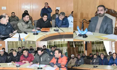 DC Pulwama ने जेकेएसएसबी कांस्टेबल परीक्षा की व्यवस्था की समीक्षा की DC Pulwama ने जेकेएसएसबी कांस्टेबल परीक्षा की व्यवस्था की समीक्षा की
