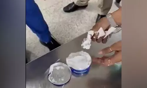 कस्टम अधिकारियों ने IGI पर यात्री को रोका, 117.00 ग्राम सोना बरामद