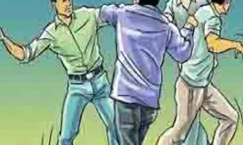 MP News: साइंस कॉलेज में दो गुटों में भिड़ंत,एक छात्र घायल MP News: साइंस कॉलेज में दो गुटों में भिड़ंत,एक छात्र घायल