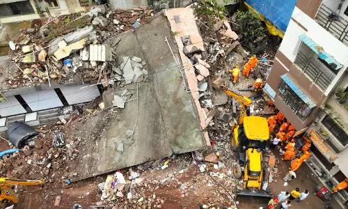 Mumbai : तीसरा मोर्चा आकार लेने से पहले ही ढह गया