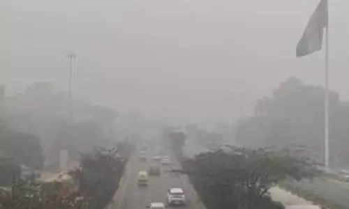 दिल्ली-एनसीआर में वायु गुणवत्ता बिगड़ी, AQI ‘गंभीर’ स्तर के करीब पहुंचा