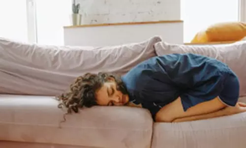 डिप्रेशन से पीड़ित महिलाओं में पीरियड के दौरान दर्द होने की संभावना अधिक : शोध