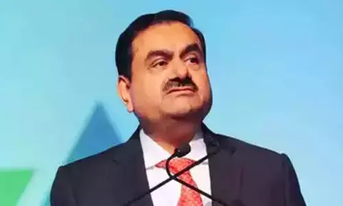 अडानी की सभी कंपनियों के शेयरों में तेजी से उछाल आया अडानी की सभी कंपनियों के शेयरों में तेजी से उछाल आया