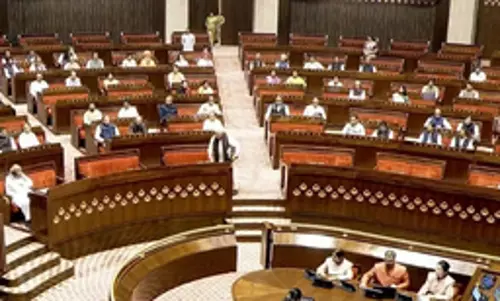 राज्यसभा में विपक्ष का हंगामा, कार्यवाही करनी पड़ी स्थगित
