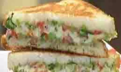Recipe:  घर पर बनाएं उत्पम चीज सैंडविच
